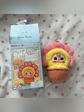 baby three pot of little flower blind box